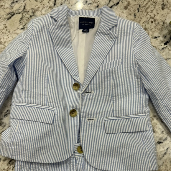 Janie and Jack light blue seersucker 2t suit
